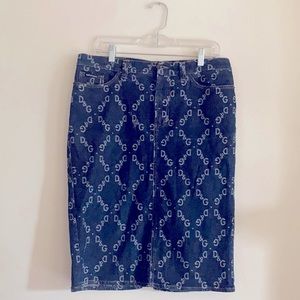 Original D&G logo denim skirt size 10